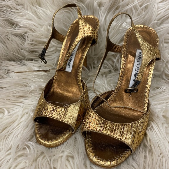 RARE Gold Alligator Strappy Manolo Blahnick - Picture 3 of 5